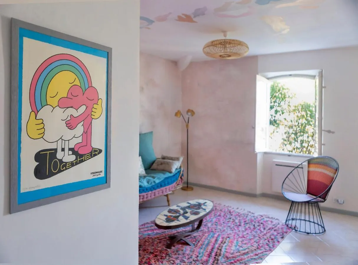Tres Bel Appartement Avec Une Jolie Vue Dans Le Quartier Prise De Vauban Marseille 0*,  France