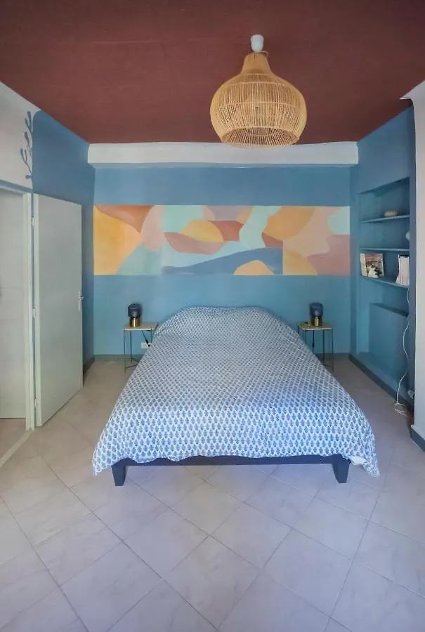 Tres Bel Appartement Avec Une Jolie Vue Dans Le Quartier Prise De Vauban Marseille