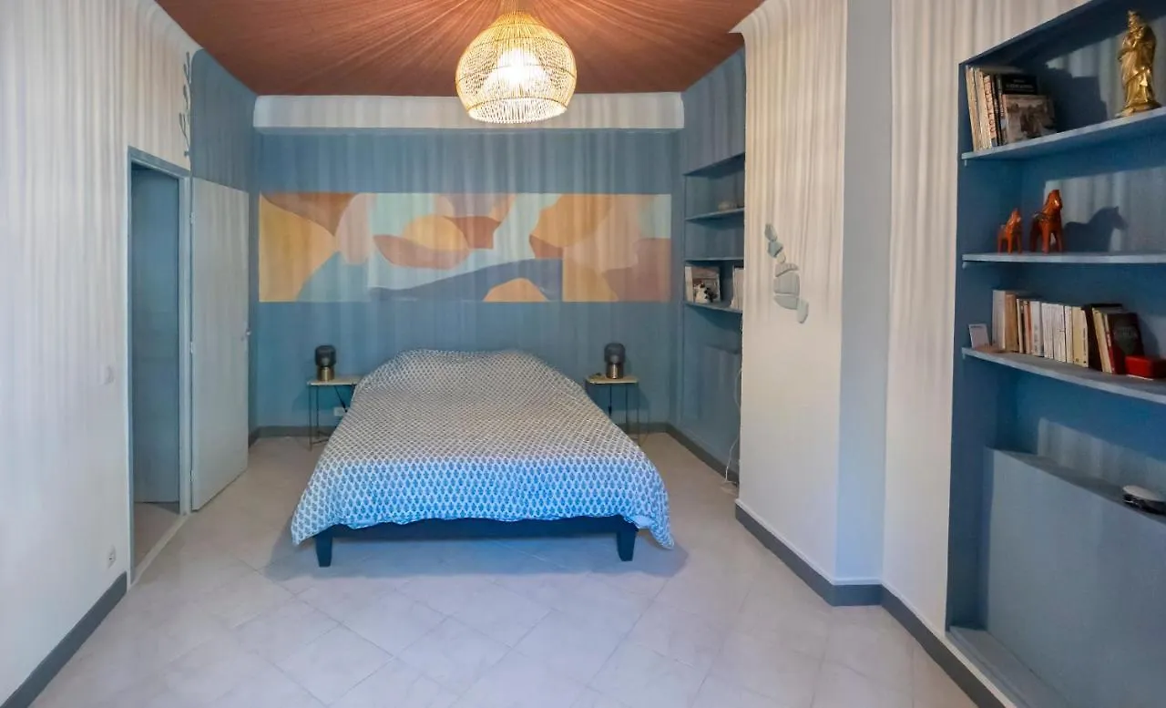 Tres Bel Appartement Avec Une Jolie Vue Dans Le Quartier Prise De Vauban Marseille Apartment