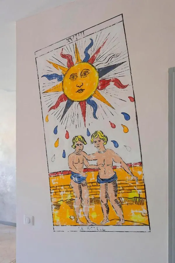 Tres Bel Appartement Avec Une Jolie Vue Dans Le Quartier Prise De Vauban Marseille France