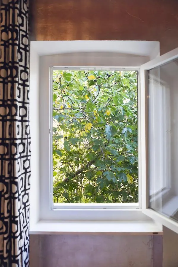 Tres Bel Appartement Avec Une Jolie Vue Dans Le Quartier Prise De Vauban Marseille