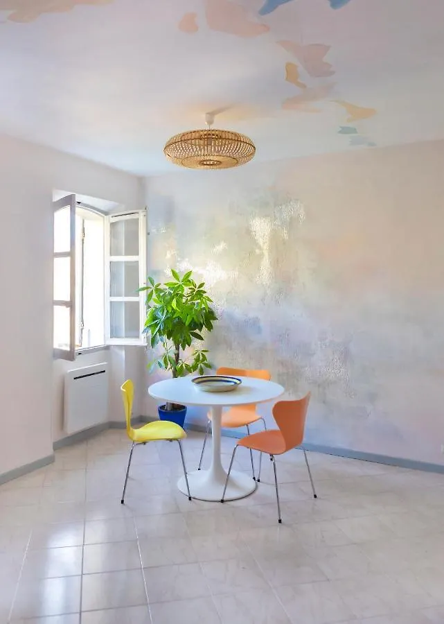 Tres Bel Appartement Avec Une Jolie Vue Dans Le Quartier Prise De Vauban Marseille 0*,